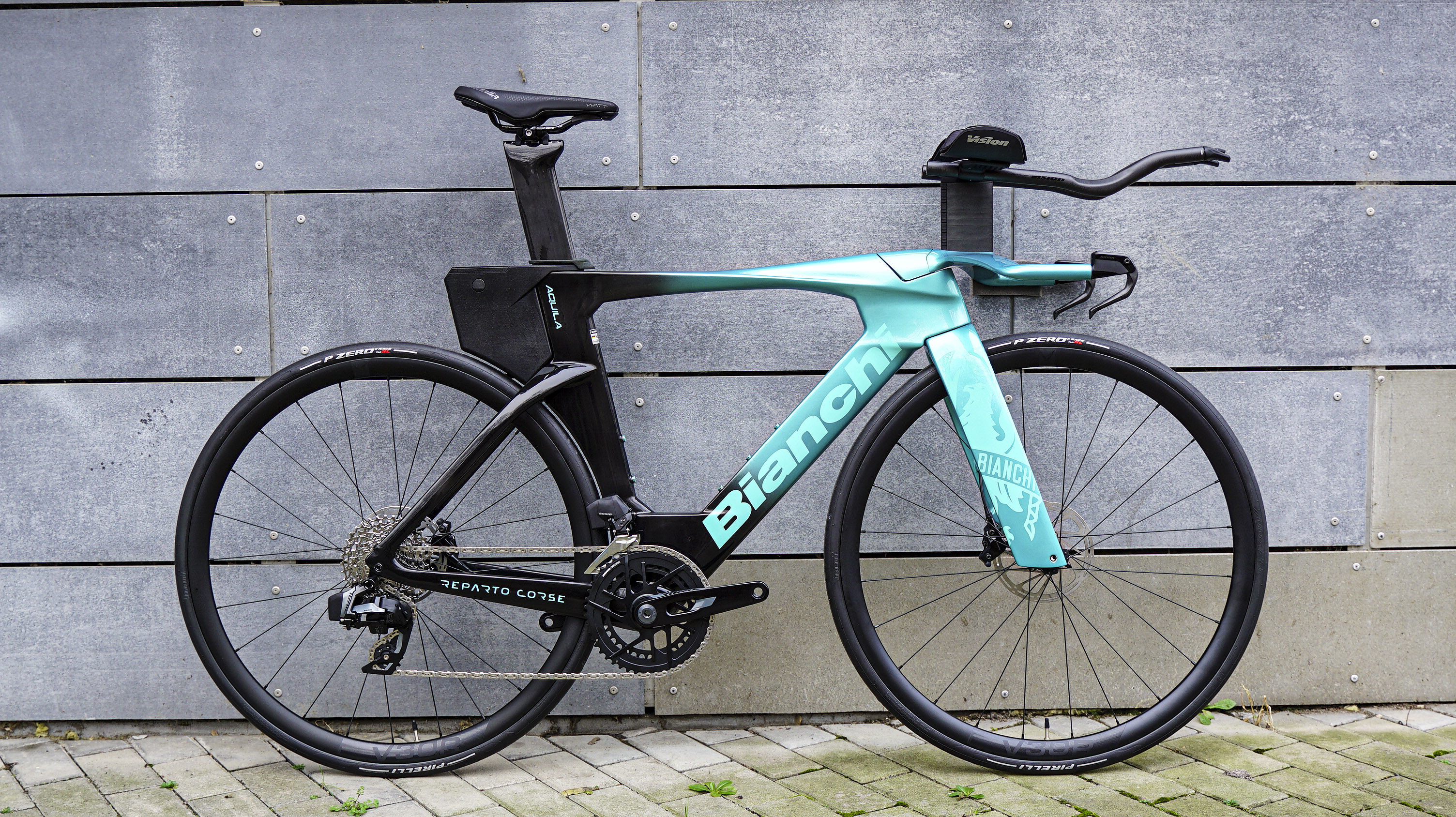 Bianchi Aquila RC Sram Rival AXS E1, Metallic Celeste Black 2026