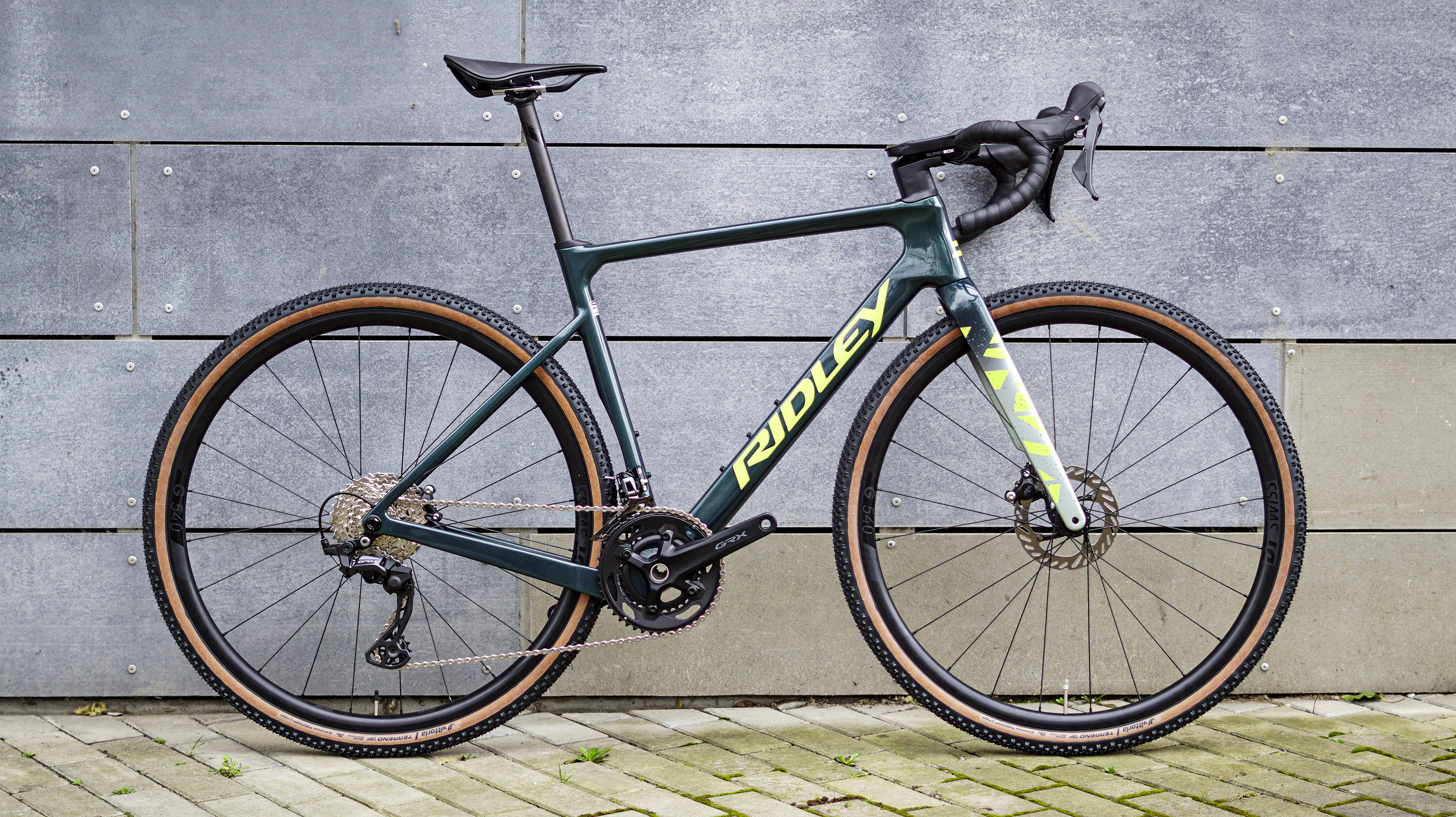 Ridley ASTR SHIMANO GRX 620x12 Storm Green Metallic/ Lime Gren
