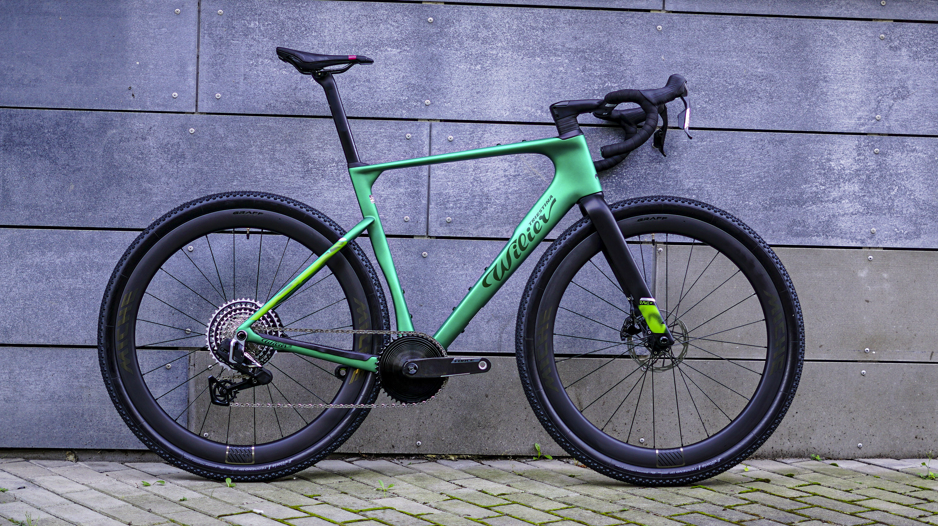 Wilier RAVE ID2 SRAM RED XPLR AXS E1 1x13S 	MICHE AERO GRAFF CARBON 48 Pixel GREEN