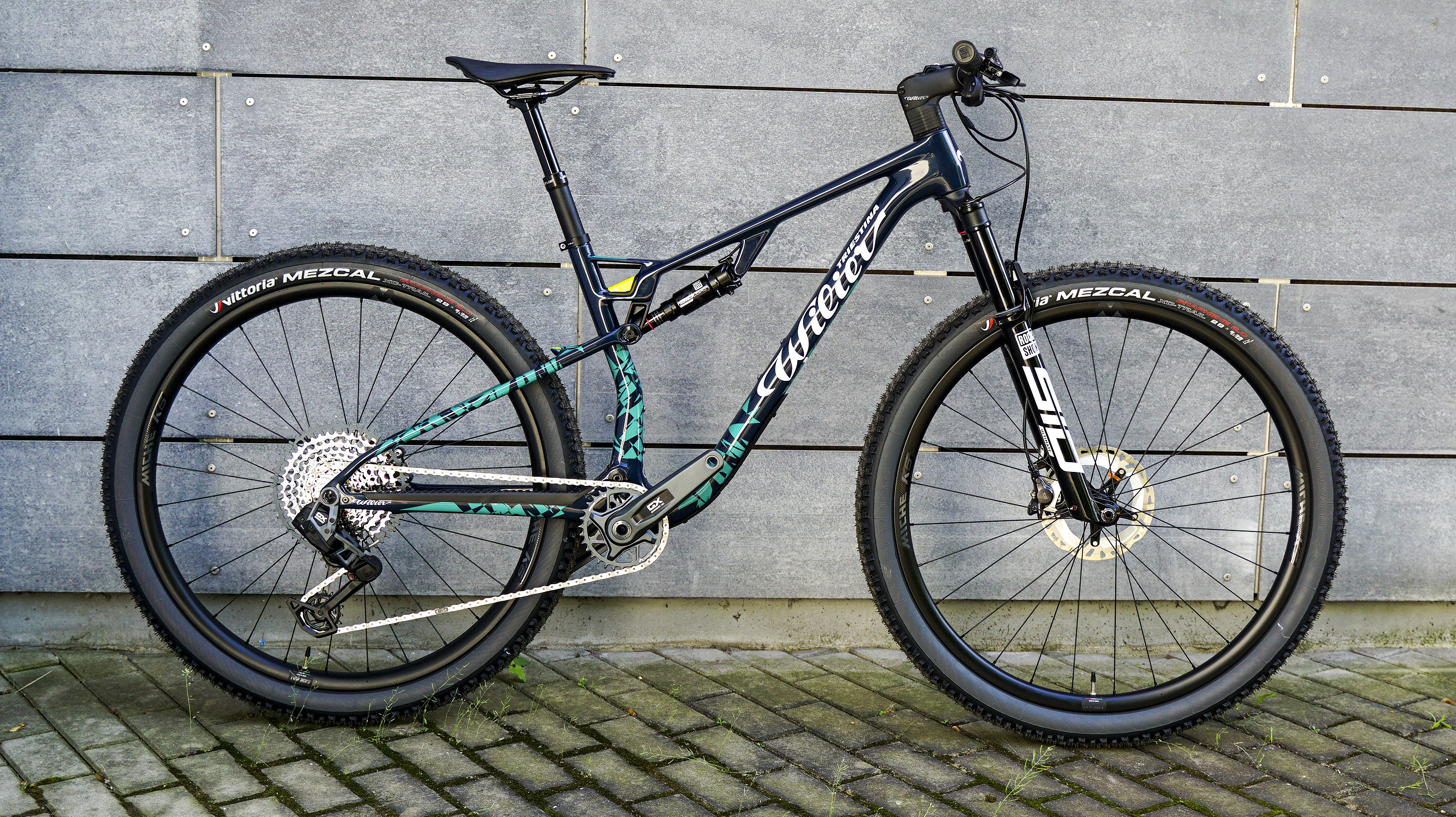 Testovací flotila Wilier URTA MAX SLR+GX-T 1x12+SID+K6   M