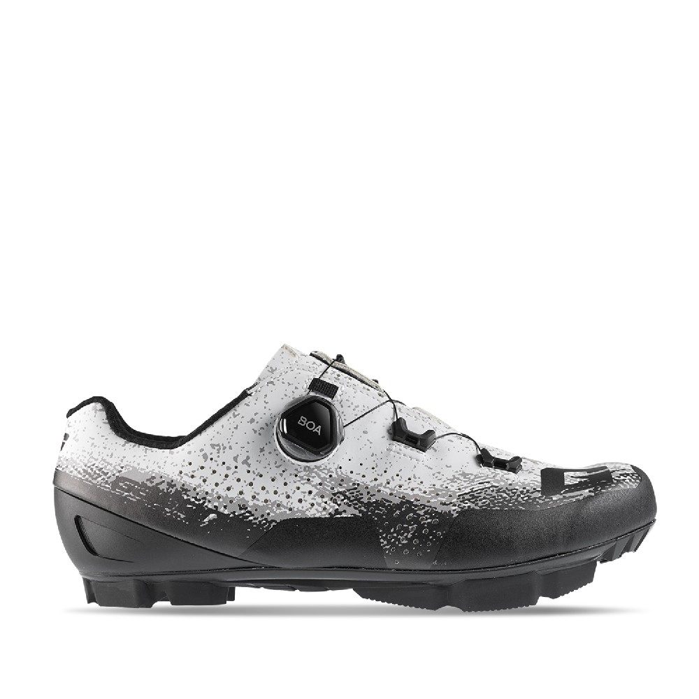 Tretry GAERNE MTB dámské LAMPO white/black 40