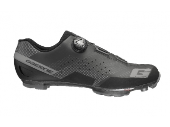 Tretry GAERNE MTB Hurricane Lady matt black 38