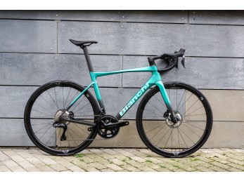 Bianchi Specialissima PRO Ultegra Di2 - karbon kola Palladium 33 2025